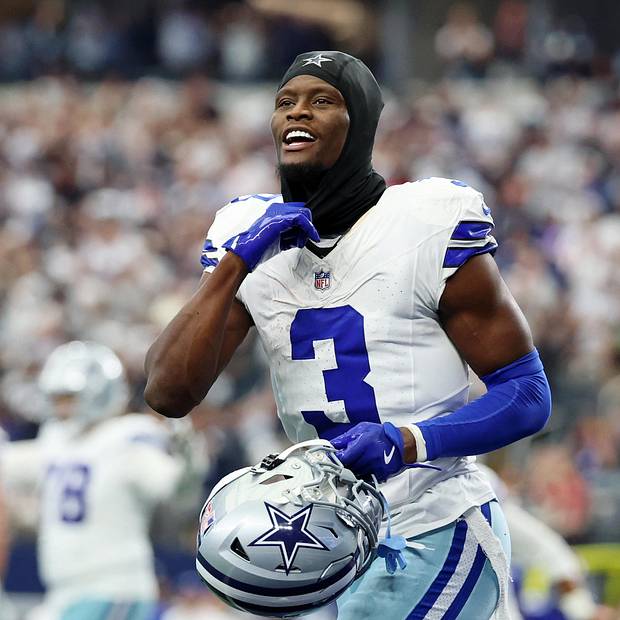 Dallas Cowboys wide receiver George Pickens reacts after a play against the New York Giants