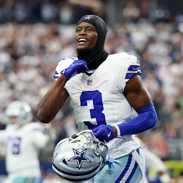 Dallas Cowboys wide receiver George Pickens reacts after a play against the New York Giants  Dallas Cowboys wide receiver George Pickens reacts after a play against the New York Giants