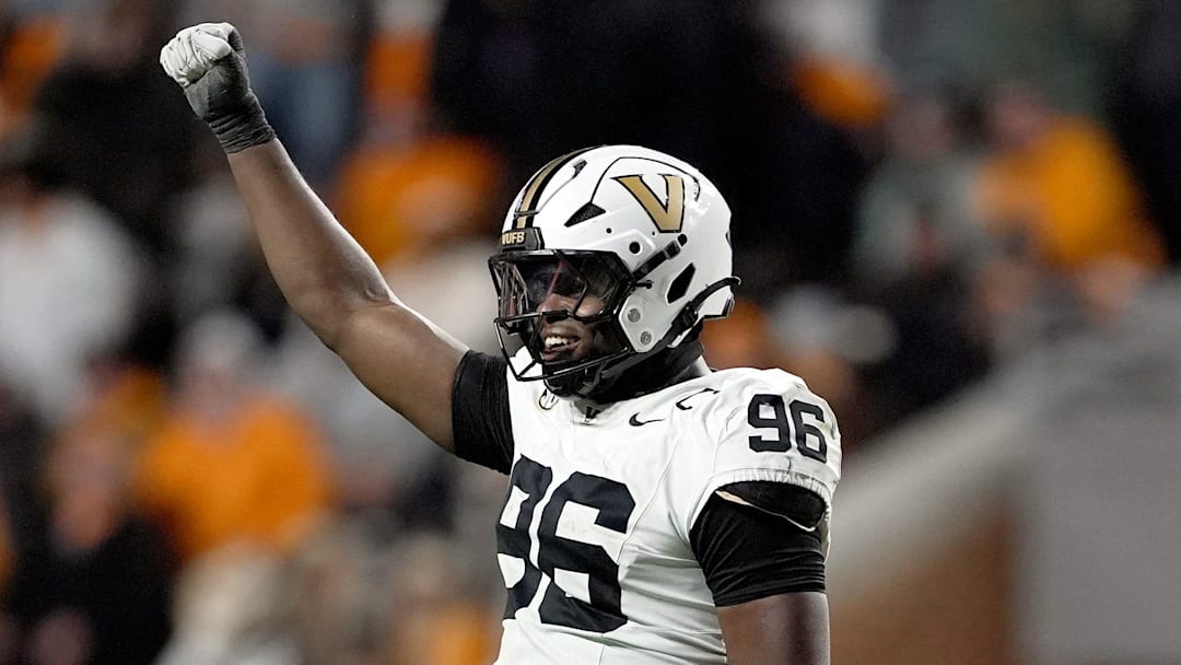 Vanderbilt defensive lineman Khordae Sydnor (96) celebrates near the end of the game during the fourth quarter against Tennessee at Neyland Stadium in Knoxville, Tenn., Saturday, Nov. 29, 2025.