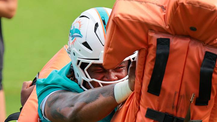  Miami Dolphins defensive tackle Rene Konga