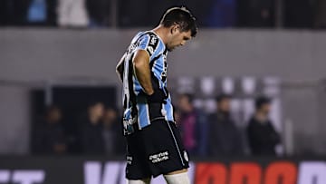 Kannemann vira desfalque do Grêmio para a reta final da temporada