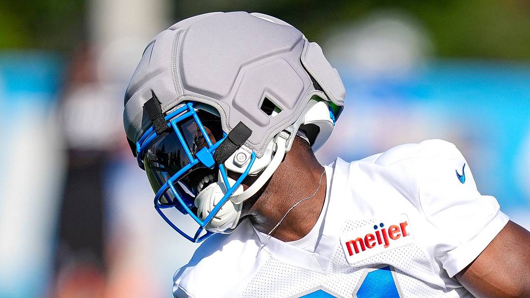Detroit Lions cornerback Roger McCreary (21).
