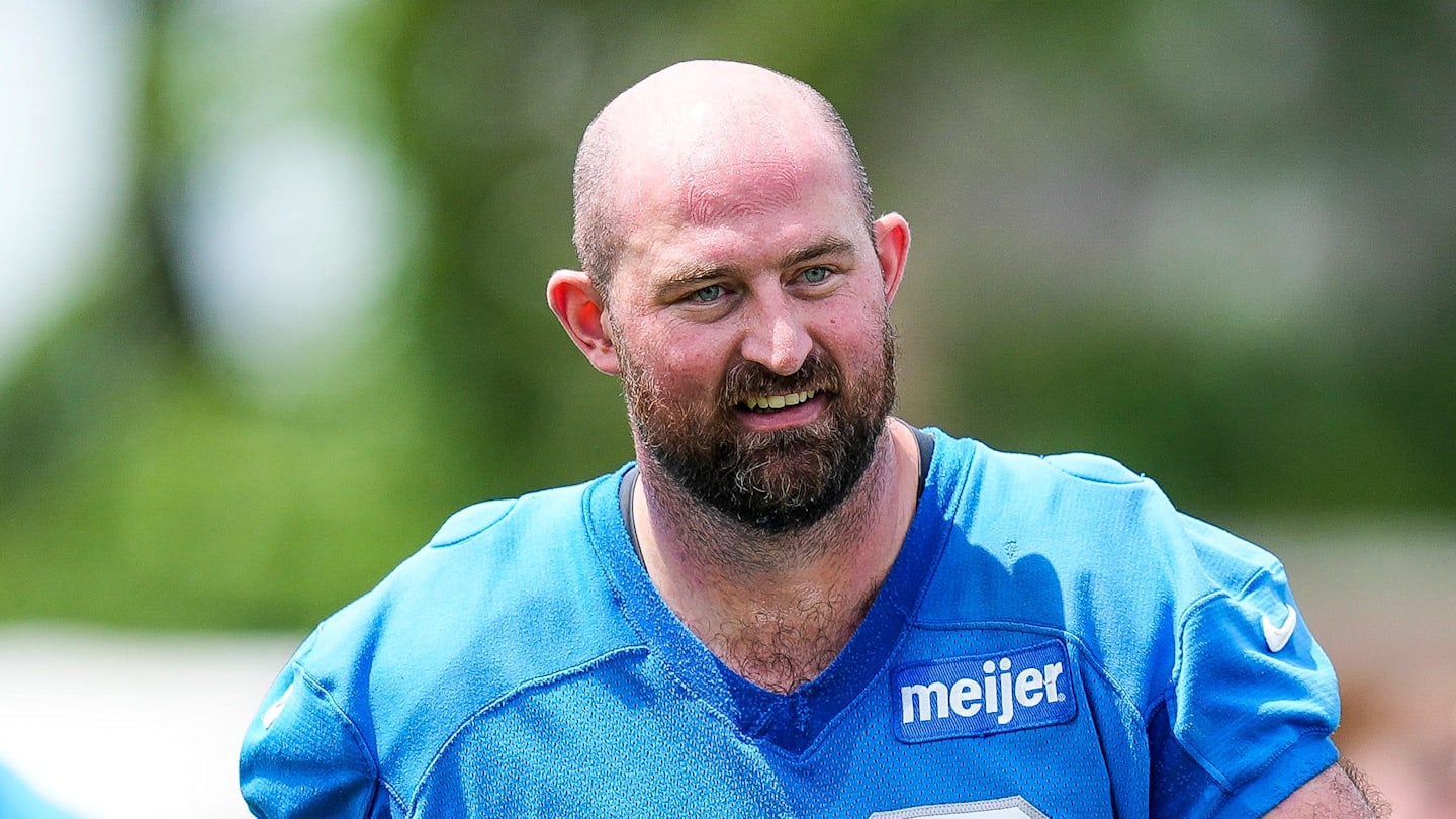 Detroit Lions Release QB Hendon Hooker, OL Dan Skipper Before Week One
