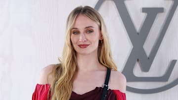 Louis Vuitton : Photocall - Paris Fashion Week - Womenswear Fall/Winter 2024-2025