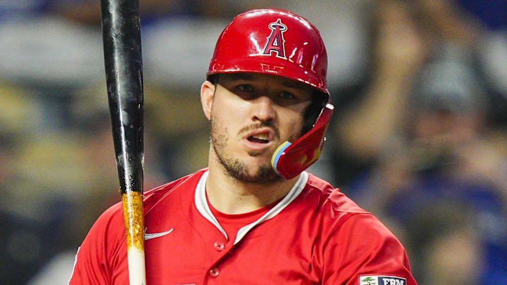 Los Angeles Angels designated hitter Mike Trout (27) 