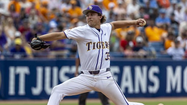 Griffin Herring pitching