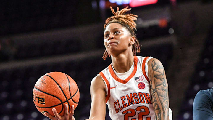 Clemson freshman guard Ruby Whitehorn (22) shoots the ball against Longwood Lancers during the first quarter at Littlejohn Coliseum in Clemson, S.C. Sunday, November 19, 2023.