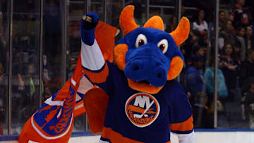 Pittsburgh Penguins v New York Islanders