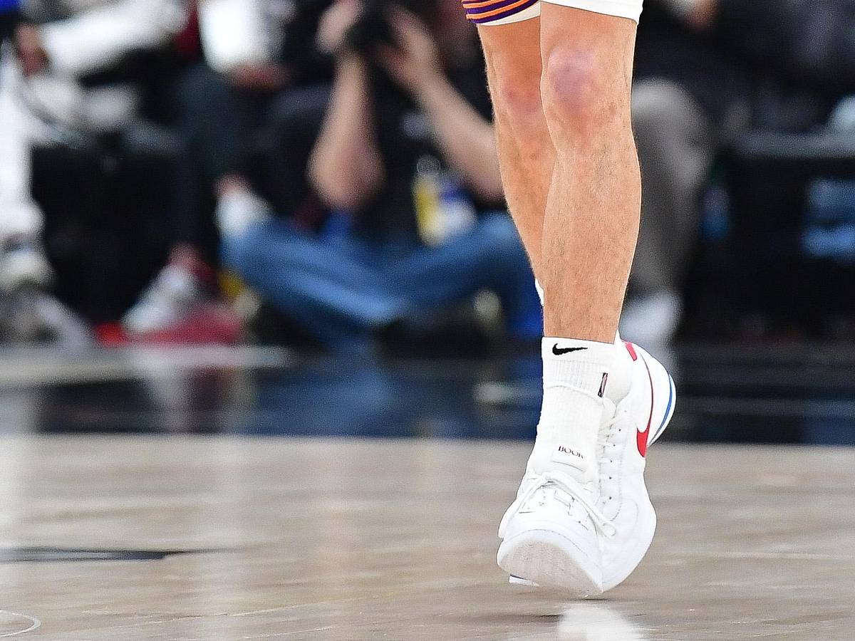 forrest gump nike shoes
