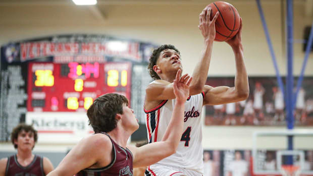 Billy White III basketball SMU Corpus Christi