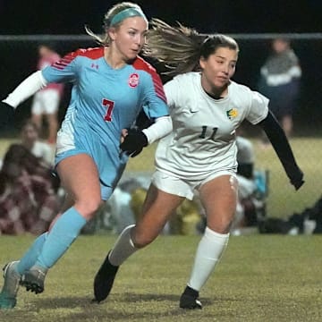 Seabreeze's Olivia Chase (7).