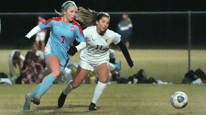 Seabreeze's Olivia Chase (7).