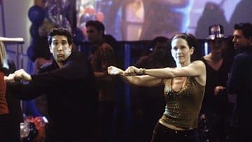 David Schwimmer and Courteney Cox boogie down for the new year on 'Friends.' 