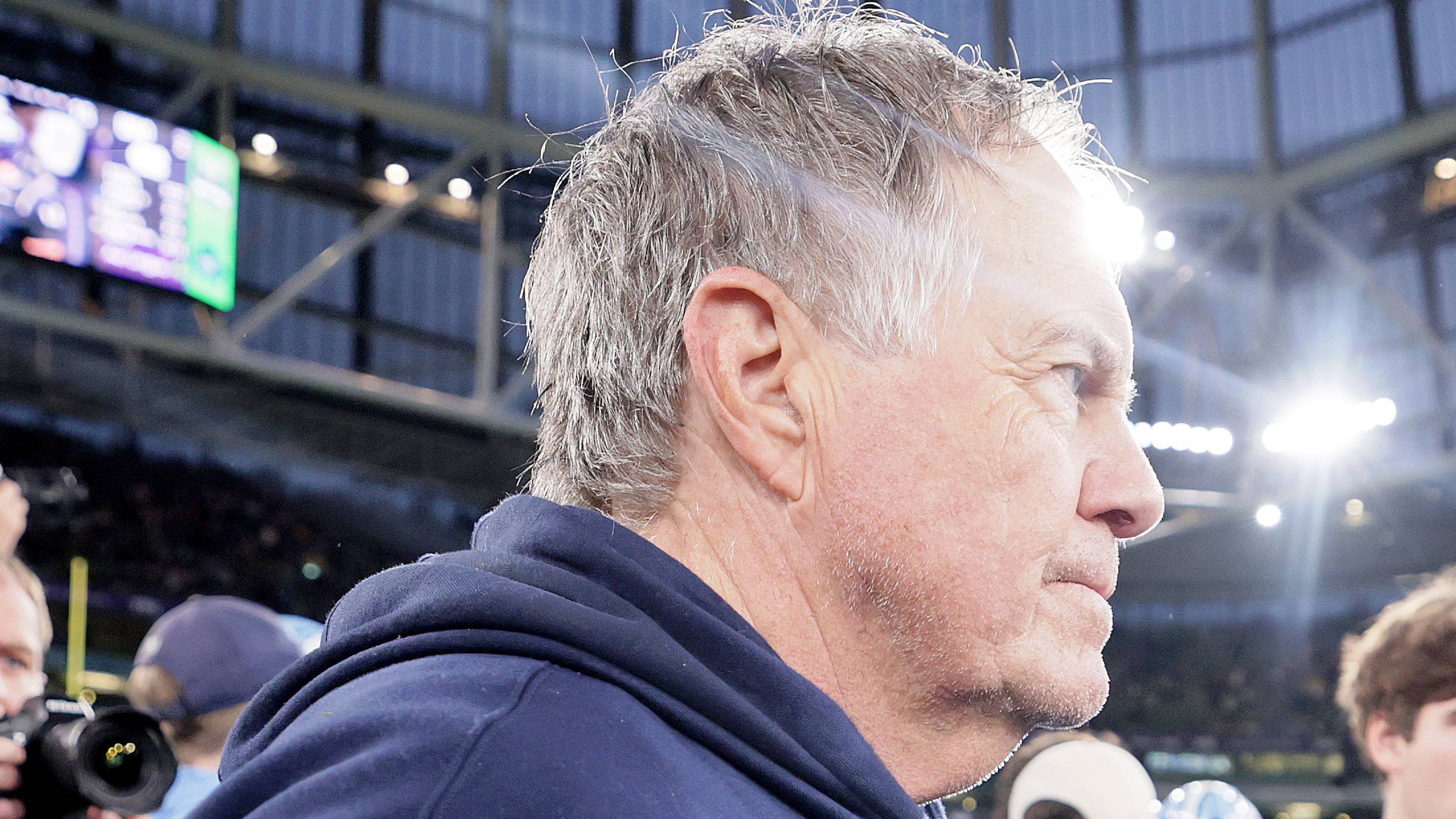 Bill Belichick Avoids Elephant in Room Amid UNC Drama