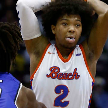 The Vashon Wolverines take on the Rainier Beach Vikings during the Tournament of Champions at Great Southern Bank Arena on January 13th 2024.