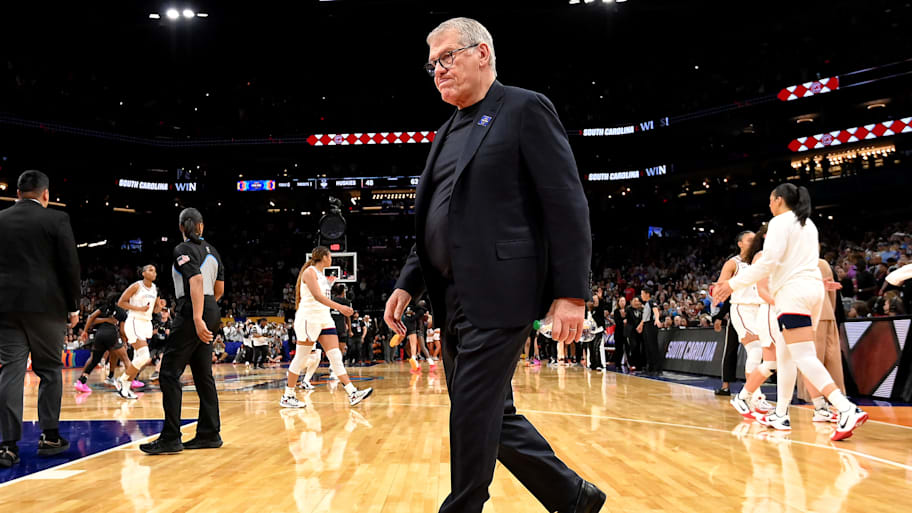 Geno Auriemma Final Four