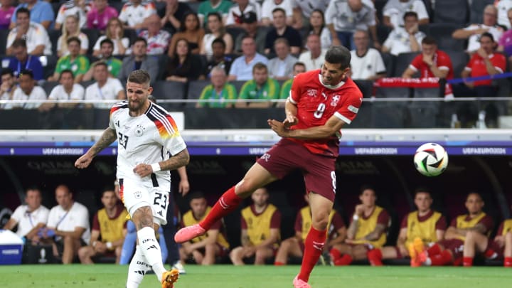 Gol Robert Andrich dalam laga Swiss vs Jerman dianulir akibat adanya pelanggaran dalam proses terjadinya gol tersebut.