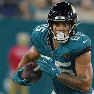 Jacksonville Jaguars tight end Brenton Strange (85) sprints to the sideline on a 7 yard pass play late in the second quarter. The Jaguars led 20 to 10 at the end of the first half. The Jacksonville Jaguars hosted the Kansas City Chiefs in the Jaguars first preseason game of the season Saturday, August10, 2024 at EverBank Stadium in Jacksonville, Fla. [Bob Self/Florida Times-Union]