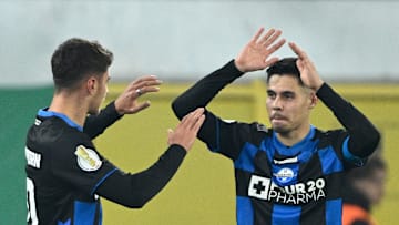 Raphael Obermair (rechts) ist wieder im Visier des 1. FC Köln 