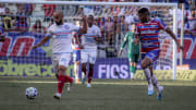 Resultado foi ruim para os dois e ambos os clubes perderam jogadores lesionados 