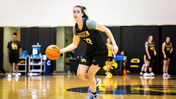 Clark exploded for 22 points in two minutes during the scrimmage Clark exploded for 22 points in two minutes during the scrimmage