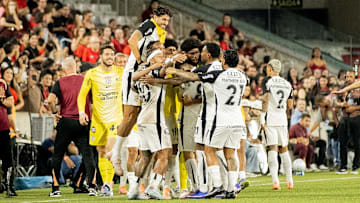 Corinthians marca com Garro e acaba com 100% de aproveitamento do Athletico-PR no Brasileirão