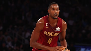 Cleveland Cavaliers v New York Knicks