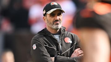 Nov 27, 2022; Cleveland, Ohio, USA; Cleveland Browns head coach Kevin Stefanski watches warm ups before the game between the Browns and the Tampa Bay Buccaneers at FirstEnergy Stadium. Mandatory Credit: Ken Blaze-Imagn Images