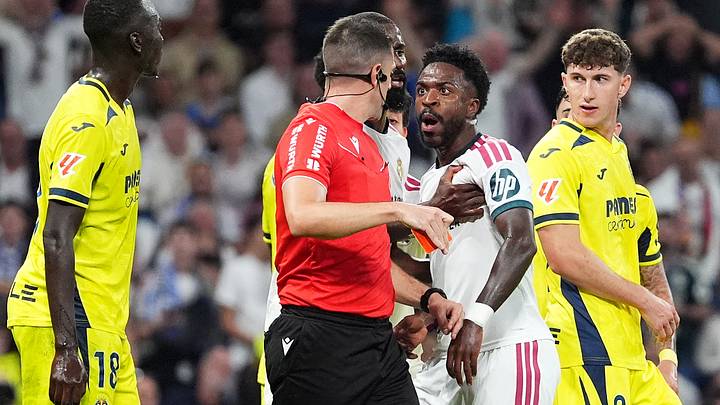 Vinicius Junior sah gegen Villarreal die Rote Karte Vinicius Junior sah gegen Villarreal die Rote Karte
