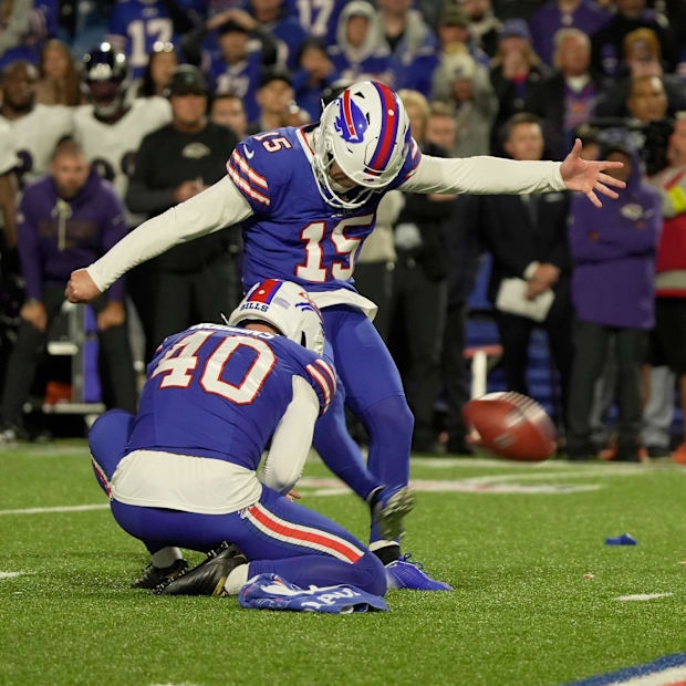 Bills Matt Prater kicks the ball for the field goal winning the Bills game over the Baltimore Ravens.