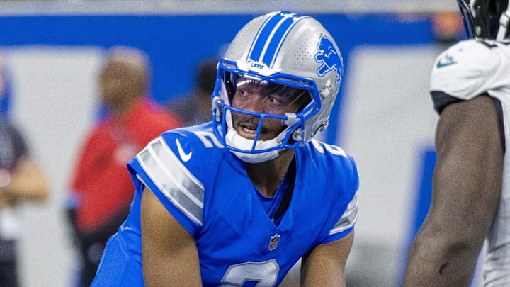 Detroit Lions backup quarterback Hendon Hooker (2) gets set for the snap against the Jacksonville Jaguars 