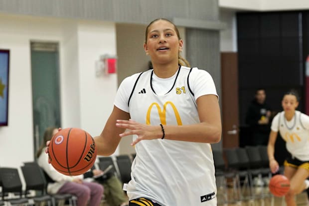 2025 McDonald's All American Games in. New York - Sienna Betts