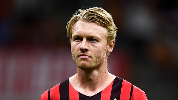 Simon Kjaer Simon Kjaer