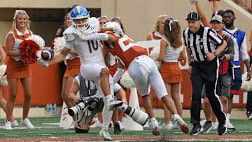 Sep 6, 2025; Austin, Texas, USA; San Jose State Spartans wide receiver Danny Scudero (10) reaches for a pass while defended by Texas Longhorns defensive back Graceson Littleton (29) during the second half at Darrell K Royal-Texas Memorial Stadium. Mandatory Credit: Scott Wachter-Imagn Images