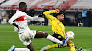 FBL-GER-CUP-STUTTGART-DORTMUND