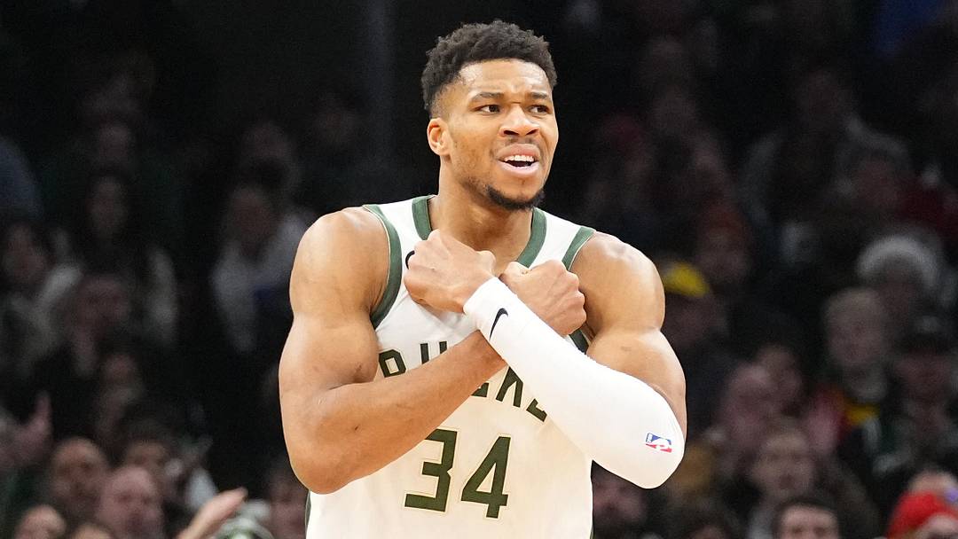 Milwaukee Bucks power forward Giannis Antetokounmpo
