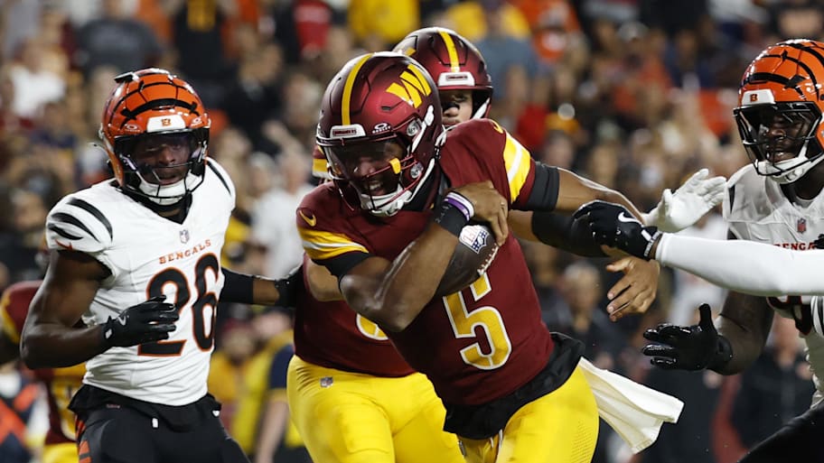 Washington Commanders quarterback Jayden Daniels (5). | Geoff Burke-Imagn Images