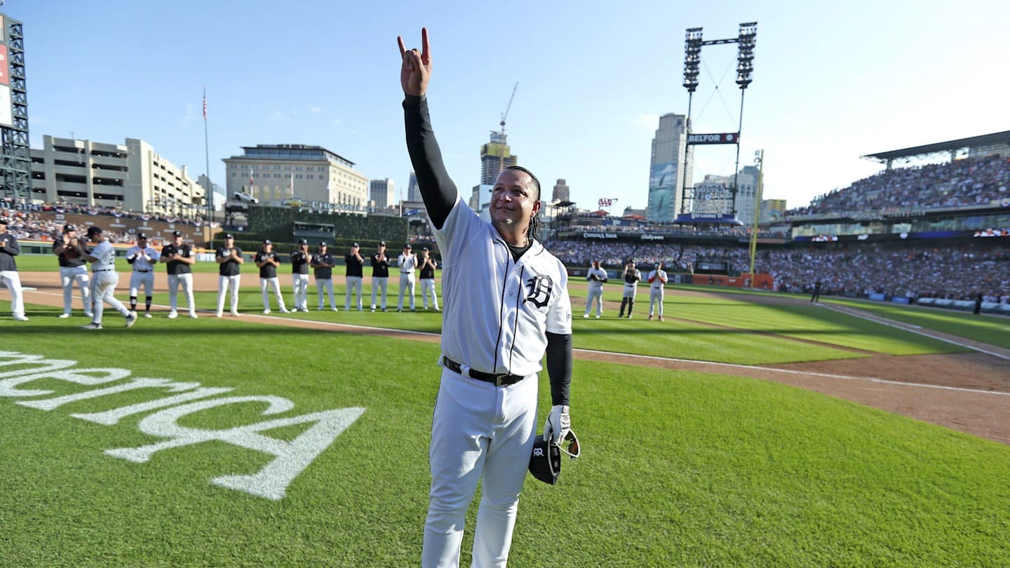 Miguel Cabrera Returns to Play for Venezuelan Tigres in 2025