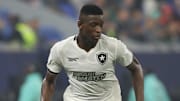 Luiz Henrique estaria próximo de trocar Botafogo pelo Lyon