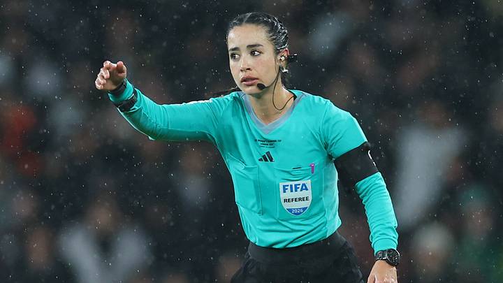 El futbol mexicano tendrá una protagonista distinta. No vestirá uniforme de selección ni buscará un gol. Katia Itzel García dirigirá el Túnez-Países Bajos y se convertirá en la primera árbitra mexicana en impartir justicia como central en un Mundial.