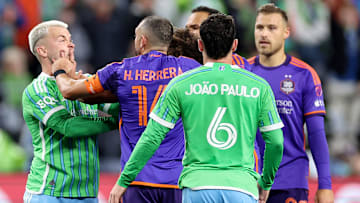 Los ánimos se calentaron en el Juego 1 del Dynamo y Seattle