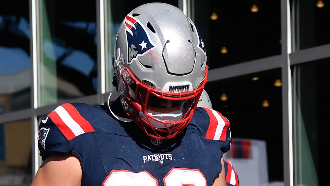Oct 26, 2025; Foxborough, Massachusetts, USA; New England Patriots offensive tackle Will Campbell (66) walks to the field prior to a game against the Cleveland Browns at Gillette Stadium. Mandatory Credit: Bob DeChiara-Imagn Images Oct 26, 2025; Foxborough, Massachusetts, USA; New England Patriots offensive tackle Will Campbell (66) walks to the field prior to a game against the Cleveland Browns at Gillette Stadium. Mandatory Credit: Bob DeChiara-Imagn Images