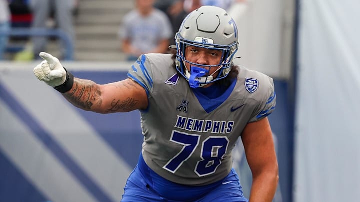 Memphis Tigers - offensive lineman Travis Burke