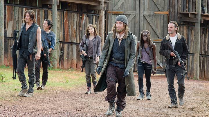 Steven Yeun as Glenn Rhee, Danai Gurira as Michonne, Michael Cudlitz as Abraham, Andrew Lincoln as Rick Grimes, Lauren Cohan as Maggie Greene, Norman Reedus as Daryl Dixon, and Tom Payne as Jesus in The Walking Dead Season 6, Episode 11