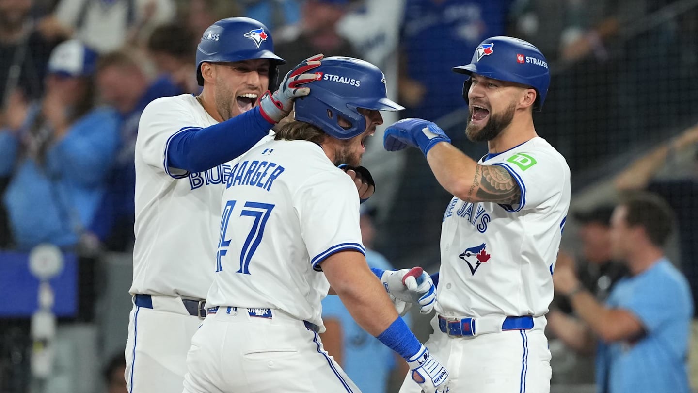 Blue Jays Dominate Dodgers 11-4 in Historic World Series Game 1 Victory
