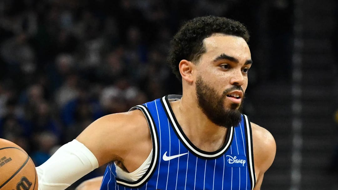 Orlando Magic guard Tyus Jones drives to the basket against the Golden State Warriors.