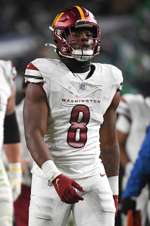 Washington Commanders running back Brian Robinson Jr. against the Philadelphia Eagles at Lincoln Financial Field