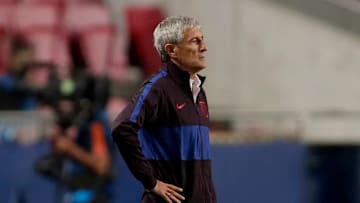 O último clube do treinador foi o Barcelona