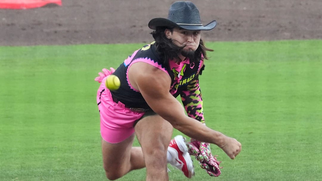 The Party Animals´ Garett Delano sends the ball home against The Visitors as the Savannah Bananas came back to Louisville Slugger Park this Thursday.
June 26, 2025 The Party Animals´ Garett Delano sends the ball home against The Visitors as the Savannah Bananas came back to Louisville Slugger Park this Thursday.
June 26, 2025