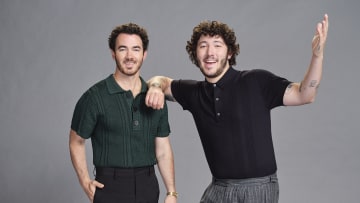 CLAIM TO FAME - ABC's "Claim to Fame" stars Kevin and Franklin Jonas. (Disney/Erica Hernandez)